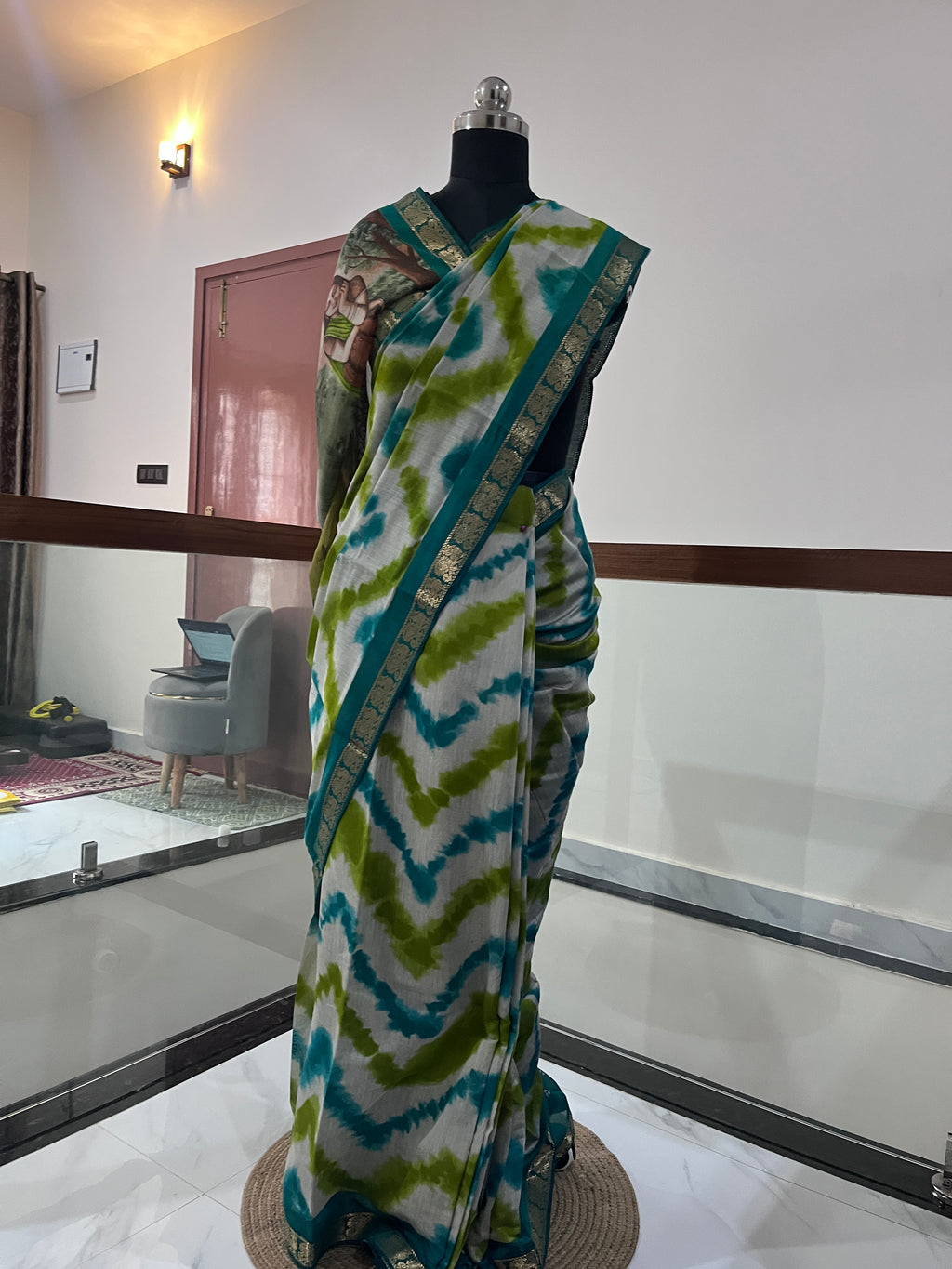 Elegant Soft Tie-Dye Cotton Silk Blend Saree with Teal Woven Border