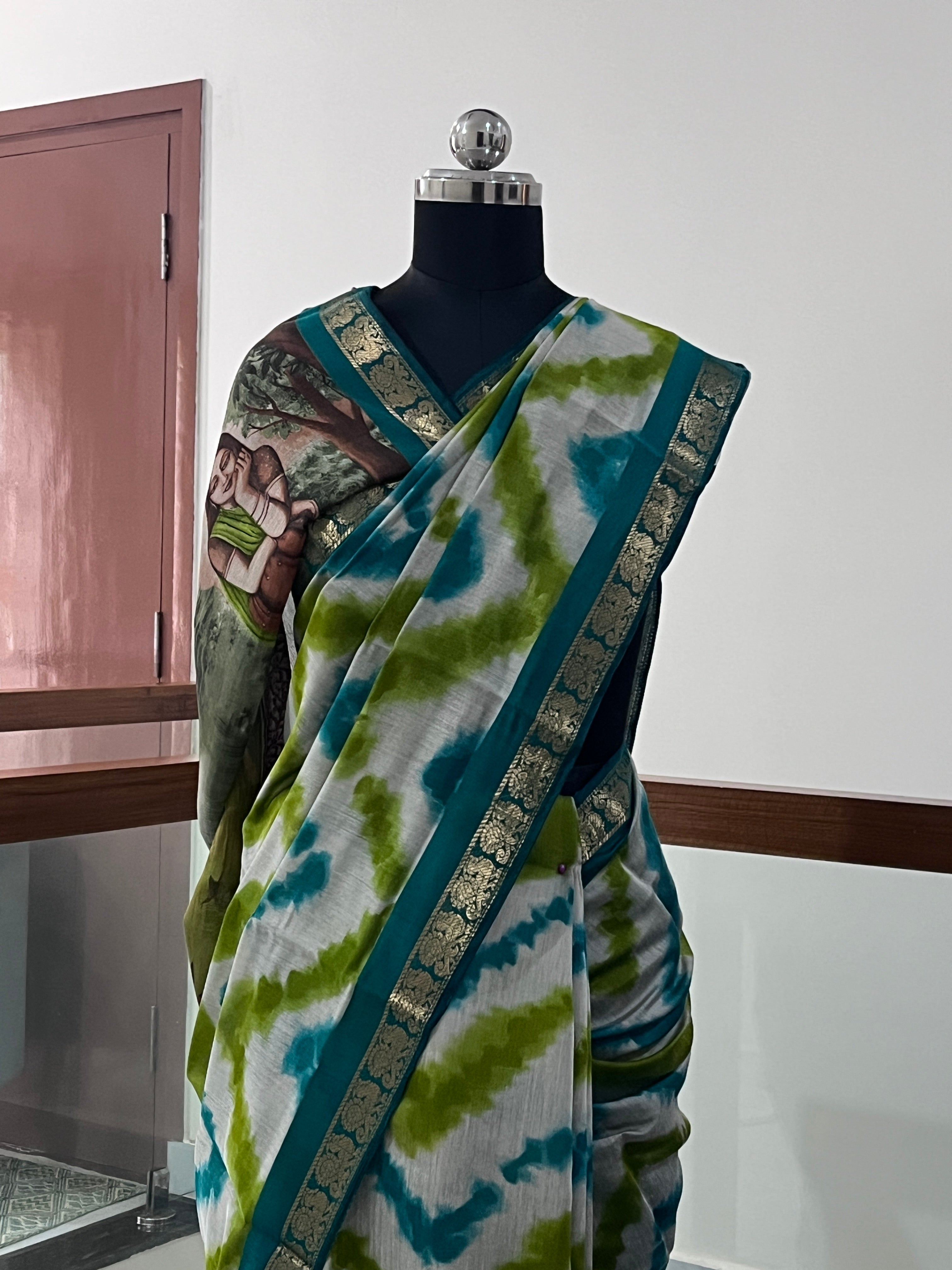 Elegant Soft Tie-Dye Cotton Silk Blend Saree with Teal Woven Border