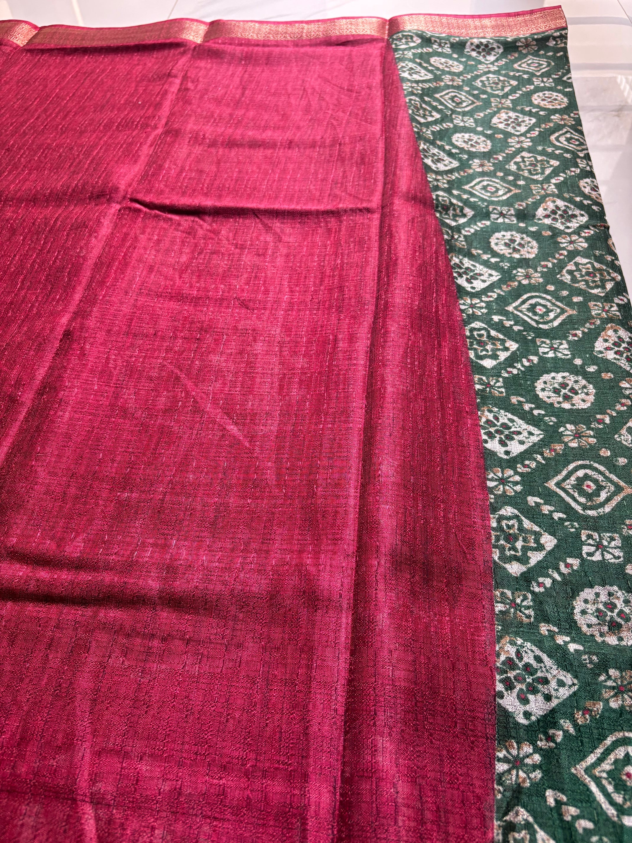 Beautiful Dark Green Saree Featuring Geometric and Floral Motifs with Rich Contrast Pink Weaving Zari Border