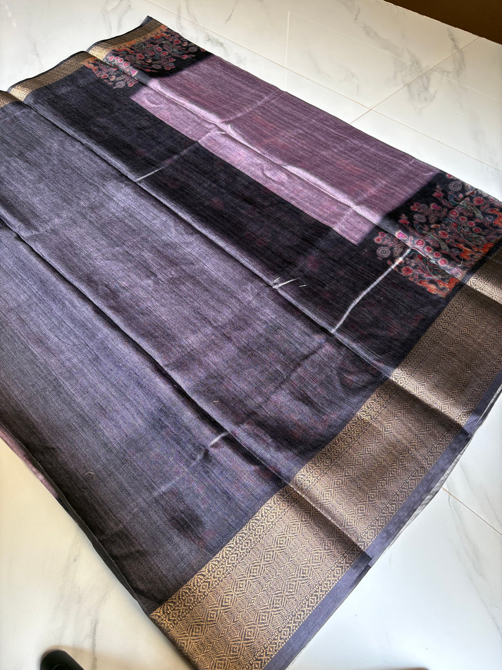 Elegant lavender-grey saree with floral prints and zari woven border - Khadi digital print Saree