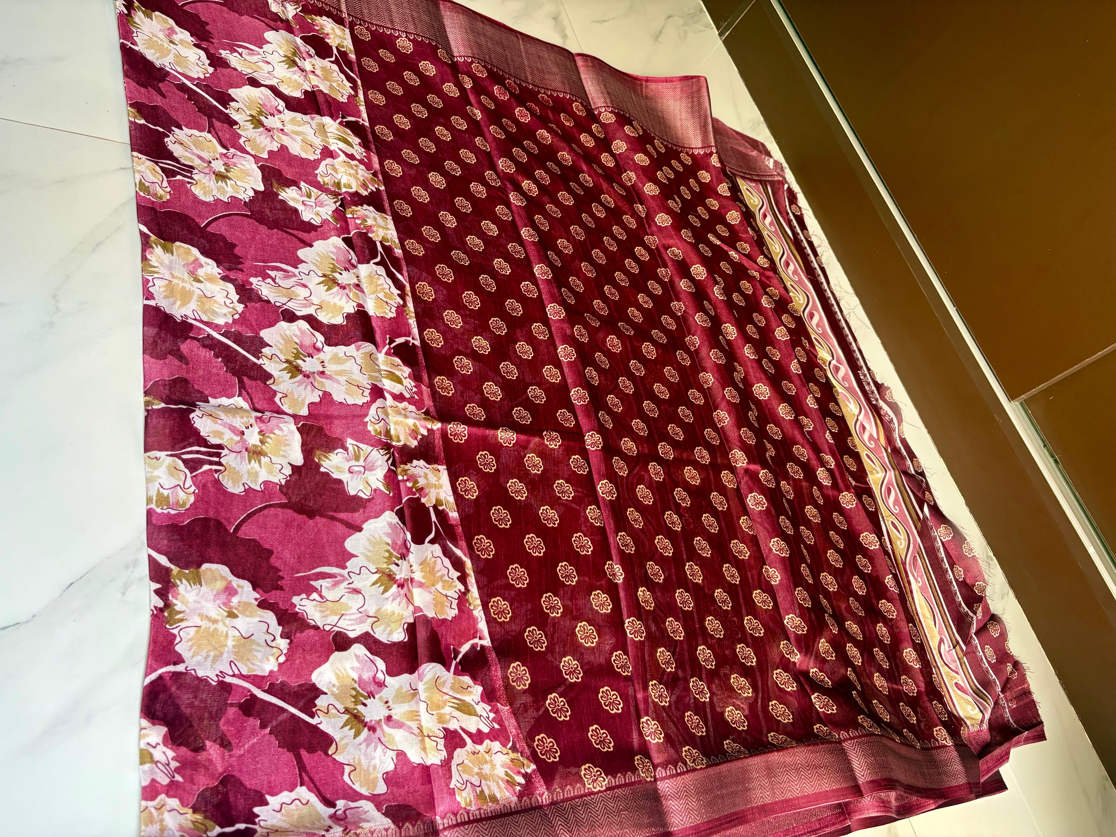 Graceful wine pink saree adorned with elegant floral prints and a rich border- Cotton tissue soft Saree