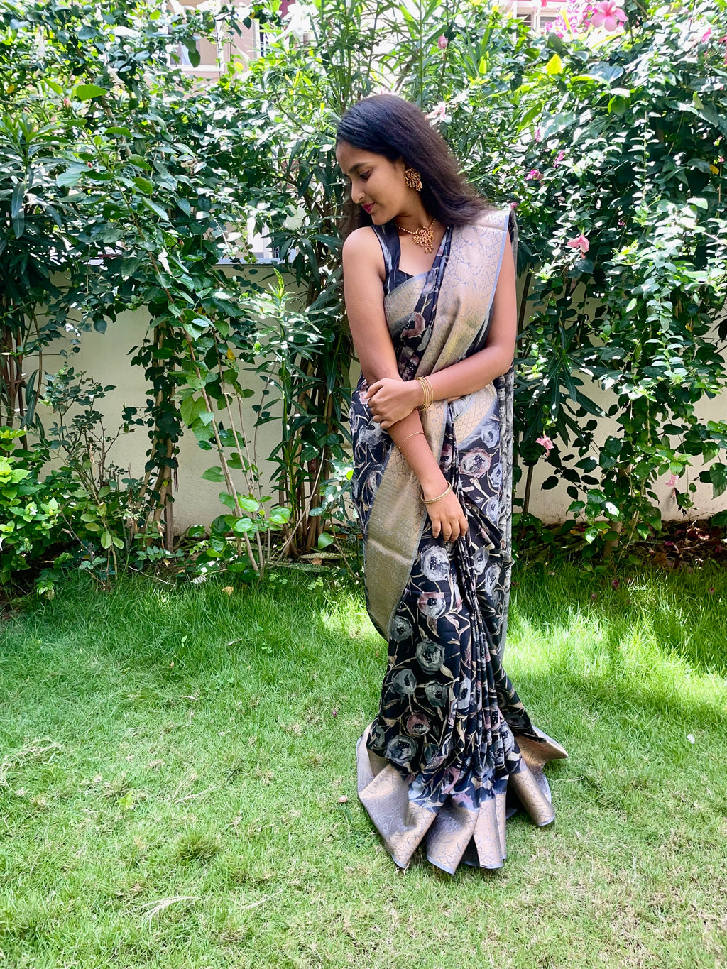 Beautiful Black with Grey Cotton Silk Saree with Weaving Silver Border Which Gives Rich look perfect for Reception or festivals.